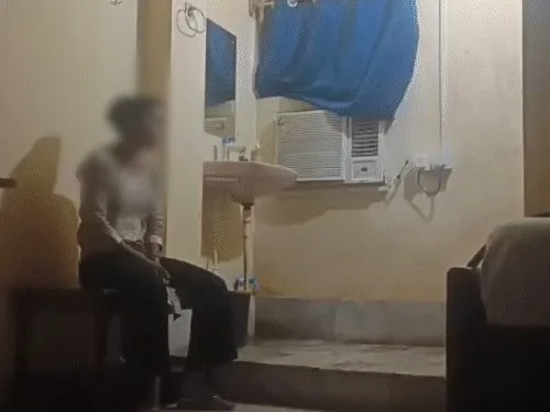 AI वीडियो बनाकर ब्लैकमेलिंग, होटल में रेप:बाथरूम में बंद होकर बचाई जान; बेगूसराय में जिस जीविका दीदी को बाल पकड़कर पीटा, पढ़िए उसकी आपबीती