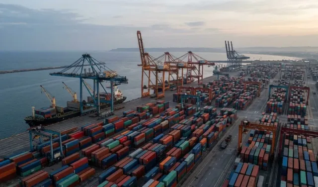 DP World भारत में करेगी 5 अरब डॉलर तक का अतिरिक्त निवेश, बुनियादी ढांचे पर जोर