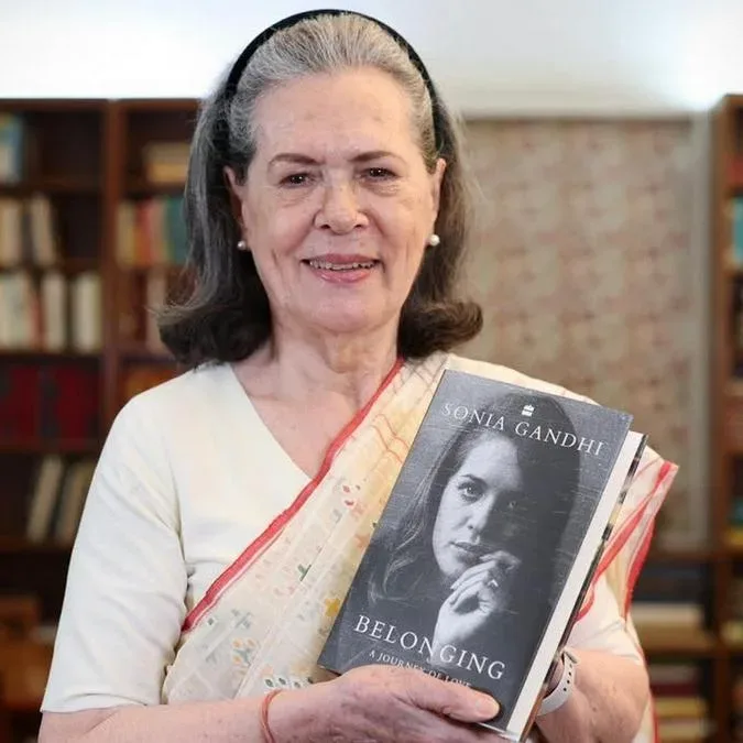कांग्रेस संसदीय दल की अध्यक्ष सोनिया गांधी ने इंस्टाग्राम पर की एंट्री, शेयर किया अपने संस्मरण 'बिलॉन्गिंग' का पहला वीडियो