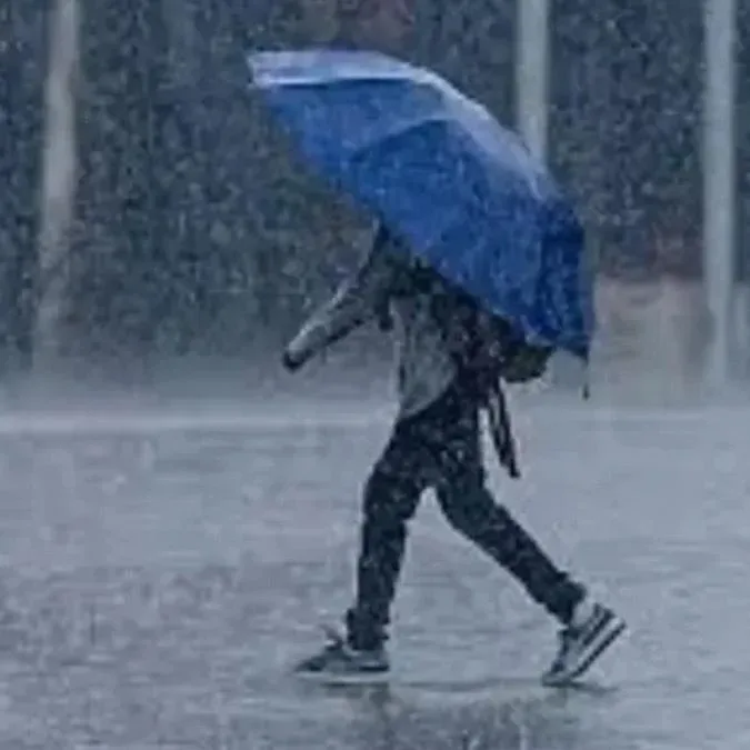 MD Weather Today: उत्तर भारत में गर्मी और धूप, दक्षिण भारत के कई राज्यों में भारी बारिश का अलर्ट, जानें दिल्ली-UP समेत देशभर का मौसम