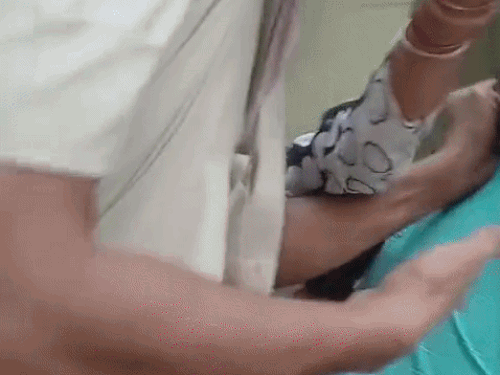 पानीपत सिविल अस्पताल में SPO से मारपीट:ऑटो हटाने को कहा तो महिला को बुलाकर लाया, कॉलर पकड़कर थप्पड़ जड़े, वर्दी फाड़ी