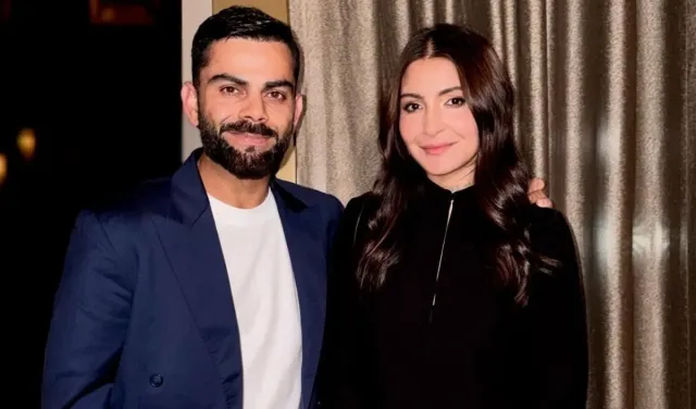 कृष्ण दास के कीर्तन में भक्ति में डूबे नजर आए Virat-Anushka, कैमरे में कैद हुआ खास पल