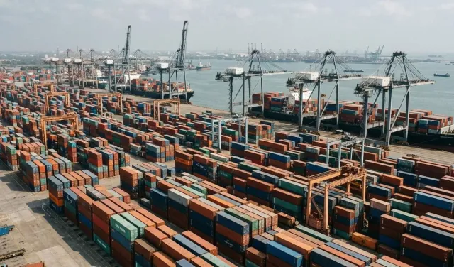 पेट्रोलियम और इलेक्ट्रॉनिक सामान के दम पर भारत का Merchandise Export 44.4 अरब डॉलर पहुंचा