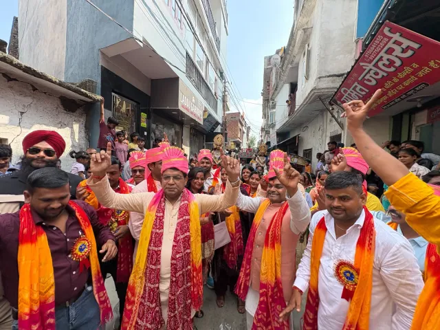 विधायक शिव अरोरा ने रमपुरा मे भव्य श्रीराम बरात का फीता काटकर किया शुभारम्भ,रमपुरा में गूंजा जय श्रीराम का जयघोष, धूमधाम से निकली प्रभु श्रीराम की भव्य बरात