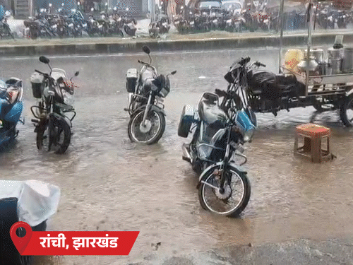 उत्तराखंड और हिमाचल में बर्फबारी से कड़ाके की ठंड:राजस्थान में तापमान 6°C गिरा; लखनऊ में बाढ़ से 3 लाख लोग प्रभावित