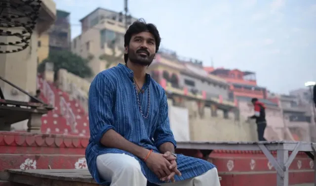 Dhanush ने 3,000 महिला फैंस से की मुलाकात, राजनीति में आने के सवाल पर बोले- 'हैप्पी दिवाली'
