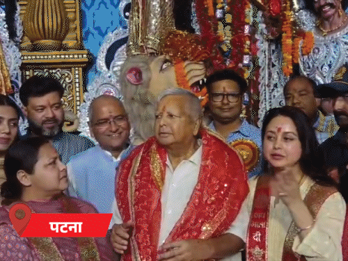 कोलकाता हादसे के बाद बिहार में पंडालों की सुरक्षा बढ़ी:लालू यादव ने रोहिणी और मीसा के साथ मां के दर्शन किए; नीतीश ने भी की पूजा