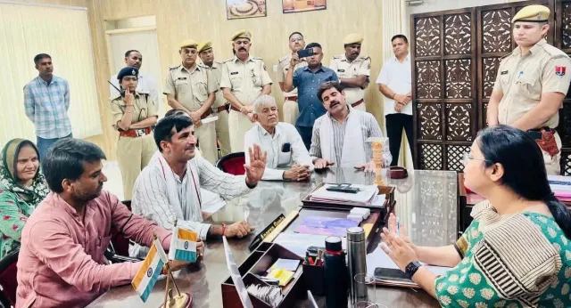 जिला कलक्टर व पुलिस अधीक्षक से मिला कांग्रेस नेताओं का प्रतिनिधि मंडल.