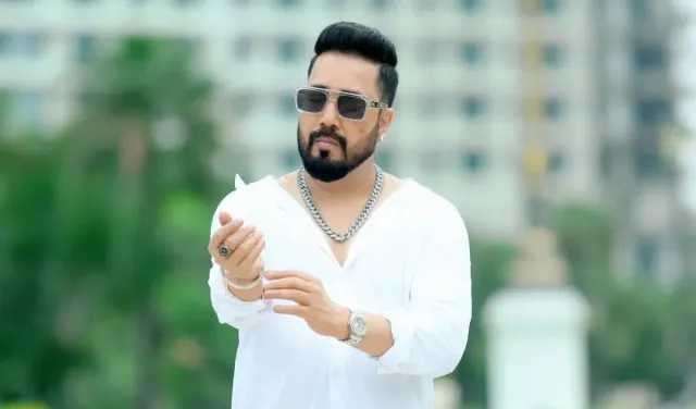 'दुबई के मुसलमान अच्छे, तो पाकिस्तानी क्यों खराब'? Mika Singh ने भारत-पाक रिश्तों पर दिया बेबाक बयान, दुबई से तुलना कर उठाये गंभीर सवाल
