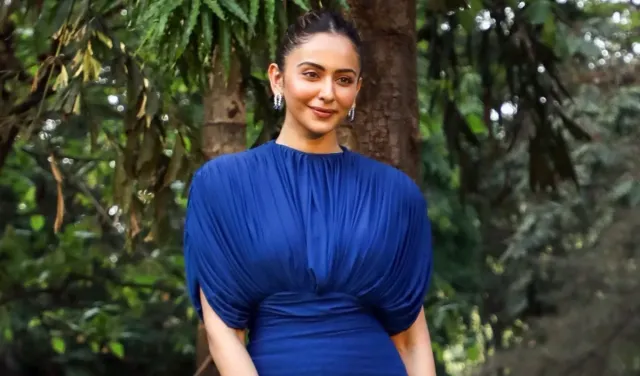 Bollywood Wrap Up | रकुल प्रीत सिंह की आईटी रेड्स रिपोर्ट्स पर प्रतिक्रिया, आयुष्मान खुराना संग रोमांस करेंगी श्रेया चौधरी