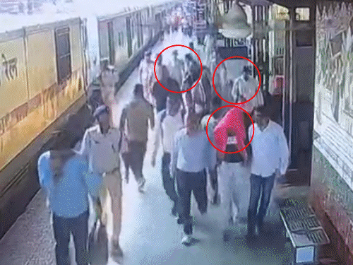मुंबई पुलिस बोली- टाइगर की हत्या करने पहुंचे थे शूटर:कोटा से तीनों गिरफ्तार, एक बिहार, 2 हरियाणा के; दावा- लॉरेंस गैंग ने कॉन्ट्रैक्ट दिया