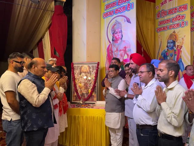 इंद्रा कॉलोनी में प्रभु श्रीराम की रामलीला का भव्य शुभारंभ, विधायक शिव अरोरा ने फीता काटकर किया उद्घाटन
