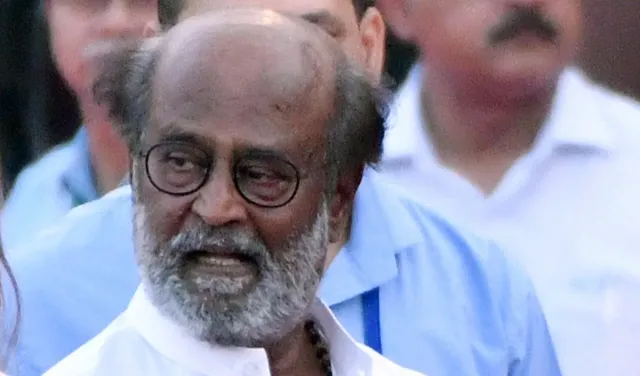 जब नाना पाटेकर ने रजनीकांत को दी थी राजनीति से दूर रहने की सलाह, कहा था- 'वे बहुत सीधे हैं, राजनीति चालबाज़ों का खेल है'