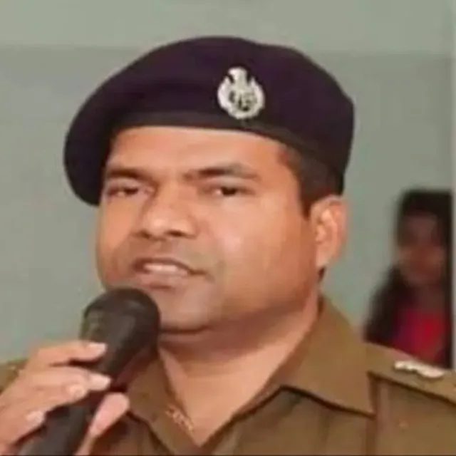 श्रद्धा दुबे मामले में बड़ी कार्रवाई, डीसीपी शंट किए गए:इंस्पेक्टर विक्रम के बाद डीसीपी मध्य विक्रांत वीर भी हटाकर डीजीपी आफिस अटैच किए गए