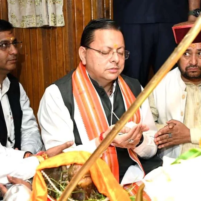 प्रधानमंत्री मोदी के जनसेवा एवं सुशासन के 25 वर्ष पूर्ण होने पर सीएम धामी ने दी बधाई