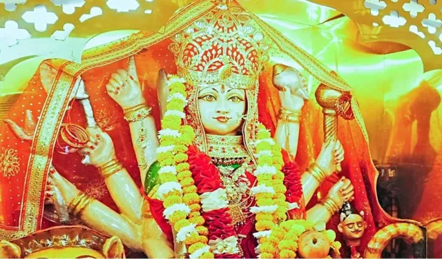 दुर्गा अष्टमी, महा नवमी और सरस्वती विसर्जन: शक्ति, सिद्धि और ज्ञान की आराधना का महापर्व