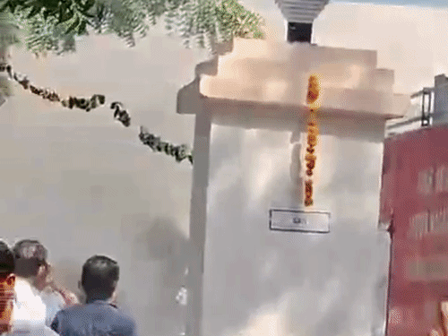 जयपुर- सोने की ज्वेलरी बनाने की फैक्ट्री में लगी आग:दम घुटने से दो कर्मचारियों की मौके पर ही मौत; 4 गंभीर हॉस्पिटल में भर्ती