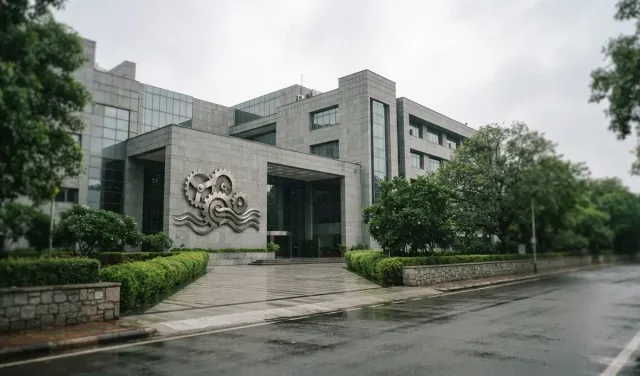 SEBI ने CDSL पर 1 करोड़ रुपये की पेनल्टी लगाई, नियमों के उल्लंघन पर 45 दिन में मांगा जुर्माना