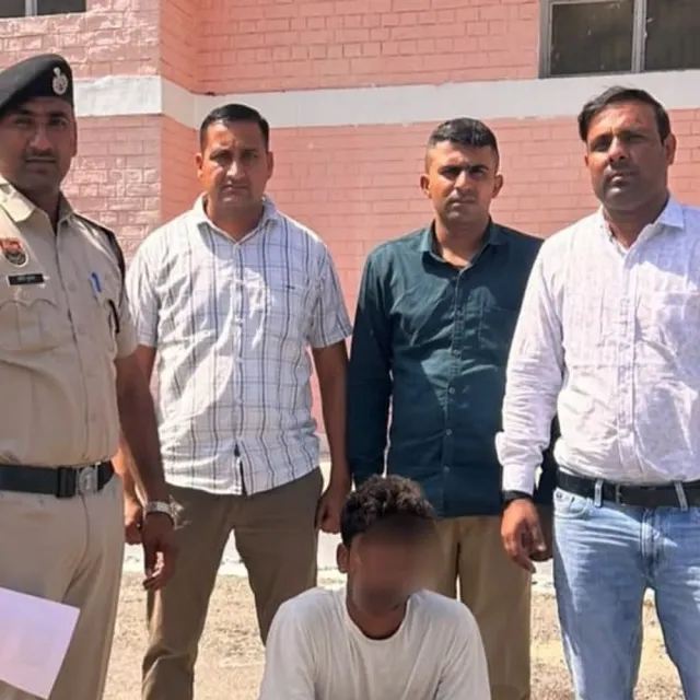 झज्जर में USDT निवेश के नाम पर ₹33.89 लाख हड़पे:फेसबुक पर महिला ने किया संपर्क, मोटे मुनाफे का झांसा; वेबसाइट पर खुलवाया खाता