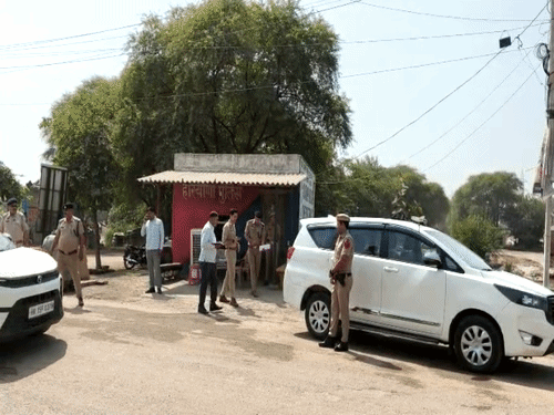 CJP के प्रदर्शन से पहले हरियाणा-दिल्ली बॉर्डर पर सख्ती:पूर्व विधायक-किसान नेता डिटेन, स्टेशनों पर पुलिस के नाके; प्रवक्ता बोले-CID रेकी कर रही