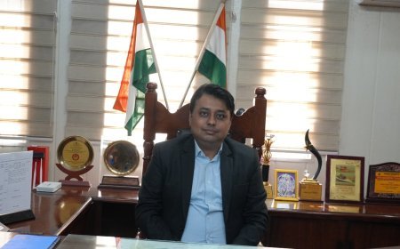 नव नियुक्त जिलाधिकारी नितिन सिंह भदौरिया ने कार्यभार ग्रहण किया