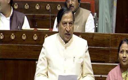 आमजन के लिए प्राइवेट इलाज बहुत महंगा है - सांसद राज्यसभा डा. नरेश बंसल