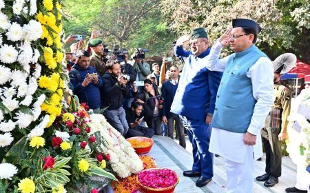 देहरादून,विजय दिवस श्रद्धांजलि समारोह मे पहुंचे मुख्यमंत्री पुष्कर सिंह धामी