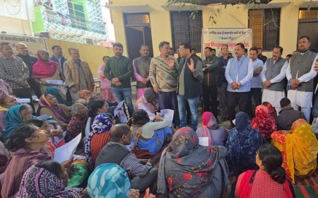 विधायक शिव अरोरा दूसरे चरण में जगतपुरा में 50 वर्गमीटर तक निःशुल्क नजूल मालिकाना हक के कैम्प का किया शुभारंभ