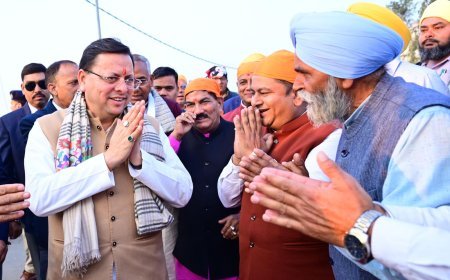 हल्द्वानी पहुंचते ही मुख्यमंत्री ने सबसे पहले सुशीला तिवारी अस्पताल पहुंचकर घायलों का जाना हाल*