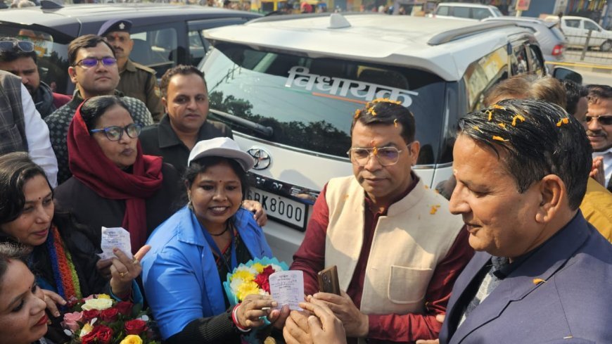विधायक शिव अरोरा ने रुद्रपुरवासियो को दी पहली पार्किंग की सौगात