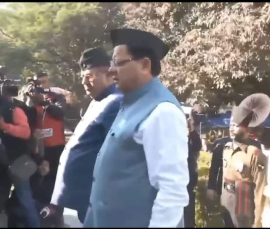 विजय दिवस पर सीएम धामी ने अमर शहीदों को दी श्रद्धांजलि