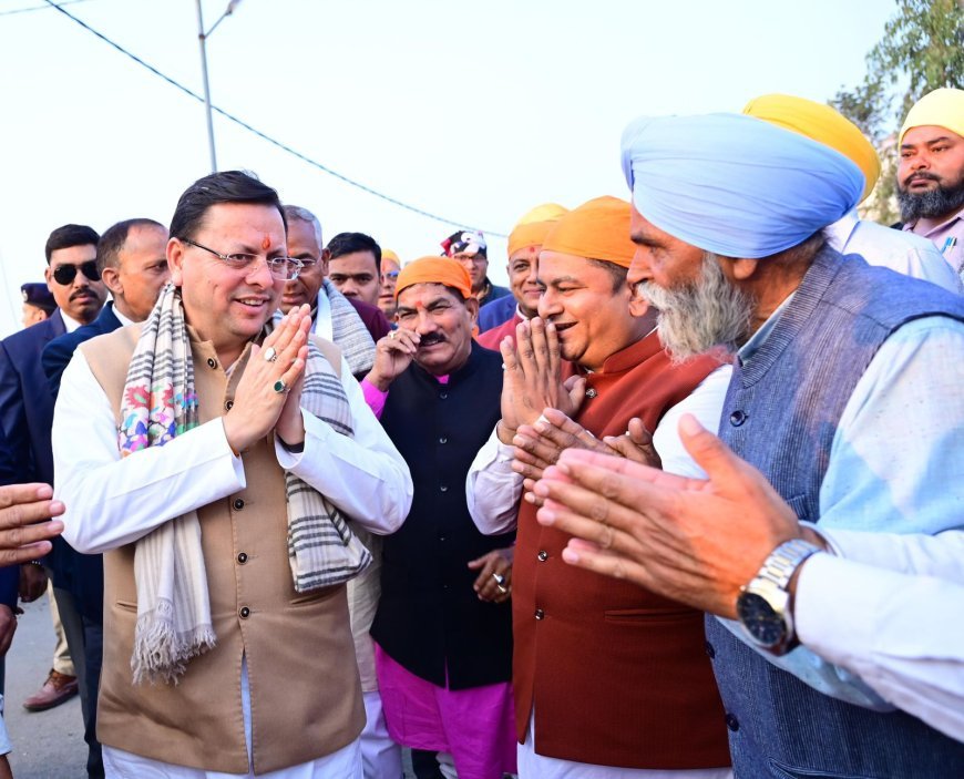 हल्द्वानी पहुंचते ही मुख्यमंत्री ने सबसे पहले सुशीला तिवारी अस्पताल पहुंचकर घायलों का जाना हाल*