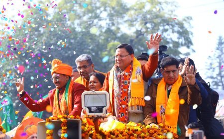 रुड़की और लक्सर में मुख्यमंत्री धामी के रोडशो में उमड़ी भीड़*