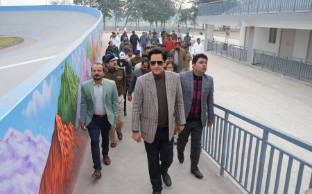 मण्डायुुक्त दीपक रावत, आईजी डॉ0 योगेन्द्र सिंह रावत व जिलाधिकारी नितिन सिंह भदौरिया ने 38वें राष्ट्रीय खेलों के आयोजन की तैयारियो का जायजा लिया