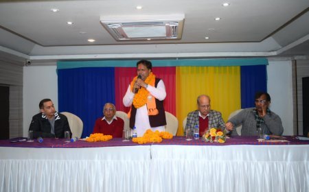 निजी स्कूलों के शिक्षकों ने विकास को दिया समर्थन