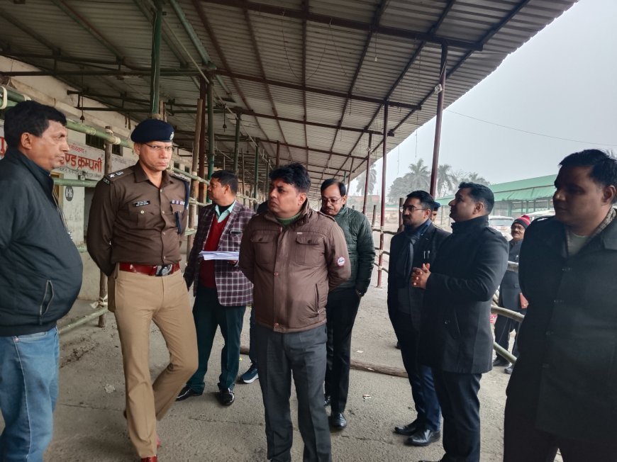 जिला निर्वाचन अधिकारी ने स्ट्रांग रूम का स्थलीय निरीक्षण किया