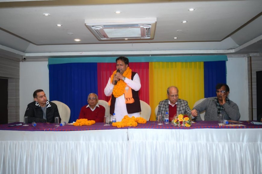 निजी स्कूलों के शिक्षकों ने विकास को दिया समर्थन