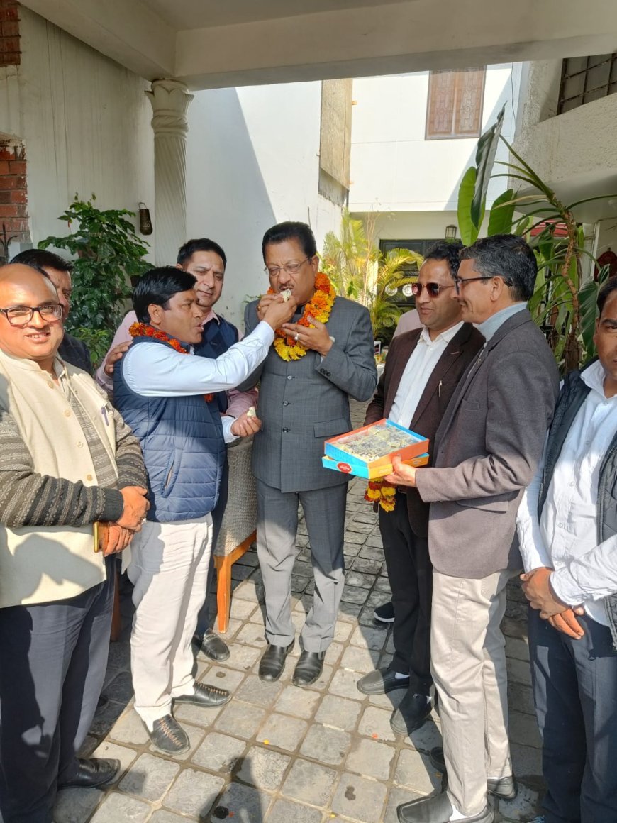 पुरोला के विजई नगरपालिका अध्यक्ष व पार्षदों समेत प्रमुख नेताओं ने जिला प्रभारी सूर्यकांत धस्माना का किया अभिनंदन