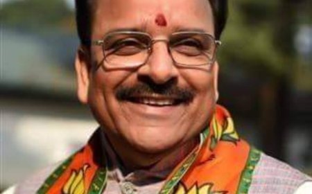 दिल्ली में भारतीय जनता पार्टी की ऐतिहासिक जीत पर सांसद अजय भट्ट ने बधाई दी