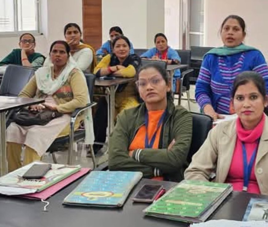 महापौर ने की डोर टू डोर कूड़ा कलेक्शन की समीक्षा