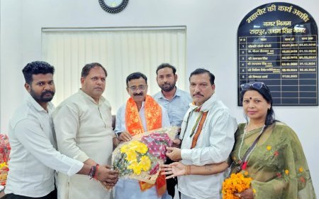 नगर निगम पहुंचने पर जिलाध्यक्ष कमल जिंदल का किया स्वागत