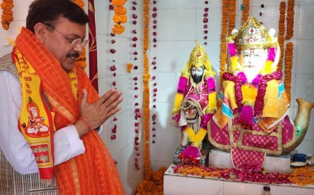 पूर्व विधायक राजेश शुक्ला ने झूलेलाल जयंती पर गिद्धपुरी मंदिर में की पूजा, रक्तदान शिविर का किया शुभारंभ