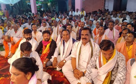 अखण्ड महानाम संकीर्तन में ठुकराल को किया सम्मानित