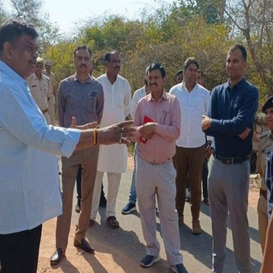अलवर में करणी माता मेले की व्यवस्था देखने पहुंचे वन-मंत्री:अफसरों को सुरक्षा दीवार और रोड पर सफेद लाइन दुरुस्त करने के निर्देश दिए