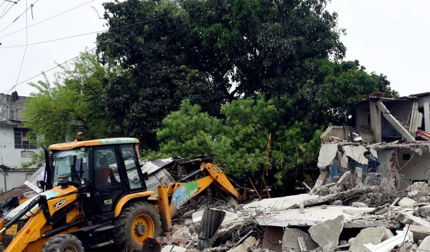 Uttarakhand में अवैध दरगाहों पर चल रहा बुलडोजर, अब तक 100 से ज्यादा मदरसे सील, Funding की जांच भी शुरू