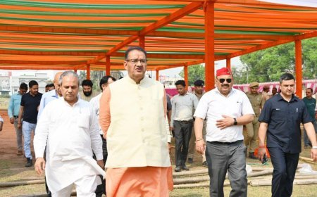 खटीमा में आयोजित होने वाले सैनिक सम्मान समारोह की तैयारियों का जायजा लेते सैनिक कल्याण मंत्री गणेश जोशी।