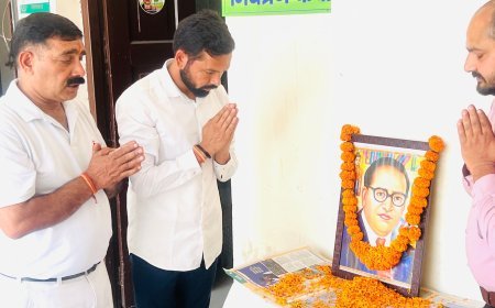 बाबा साहेब डॉ. भीमराव अंबेडकर की जयंती पर कांग्रेस कार्यालय देहरादून में श्रद्धांजलि कार्यक्रम आयोजित
