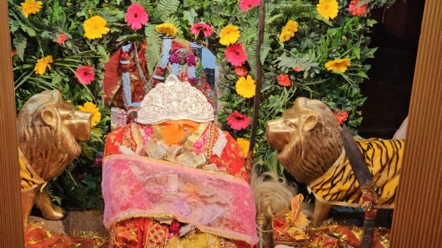 महापौर ने परिवार सहित मां अटरिया का लिया आशीर्वाद