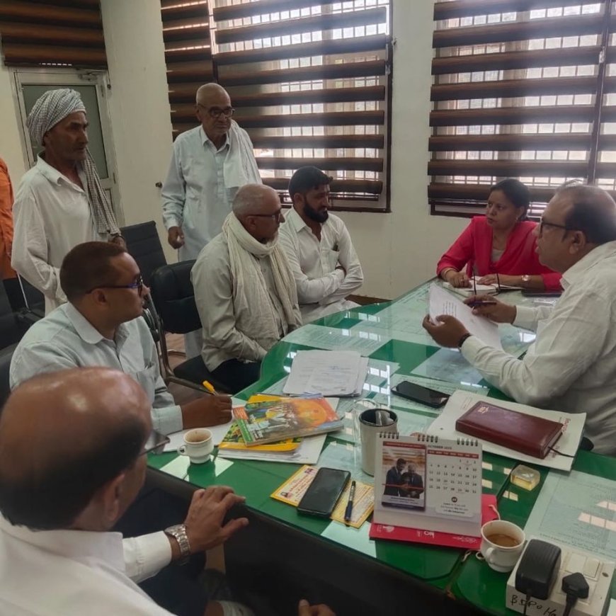हांसी में नायब तहसीलदार ने सुनी जनता की समस्याएं:अधिकारियों को जल्द समाधान के दिए निर्देश, हर सोमवार-गुरुवार को लगेगा शिविर