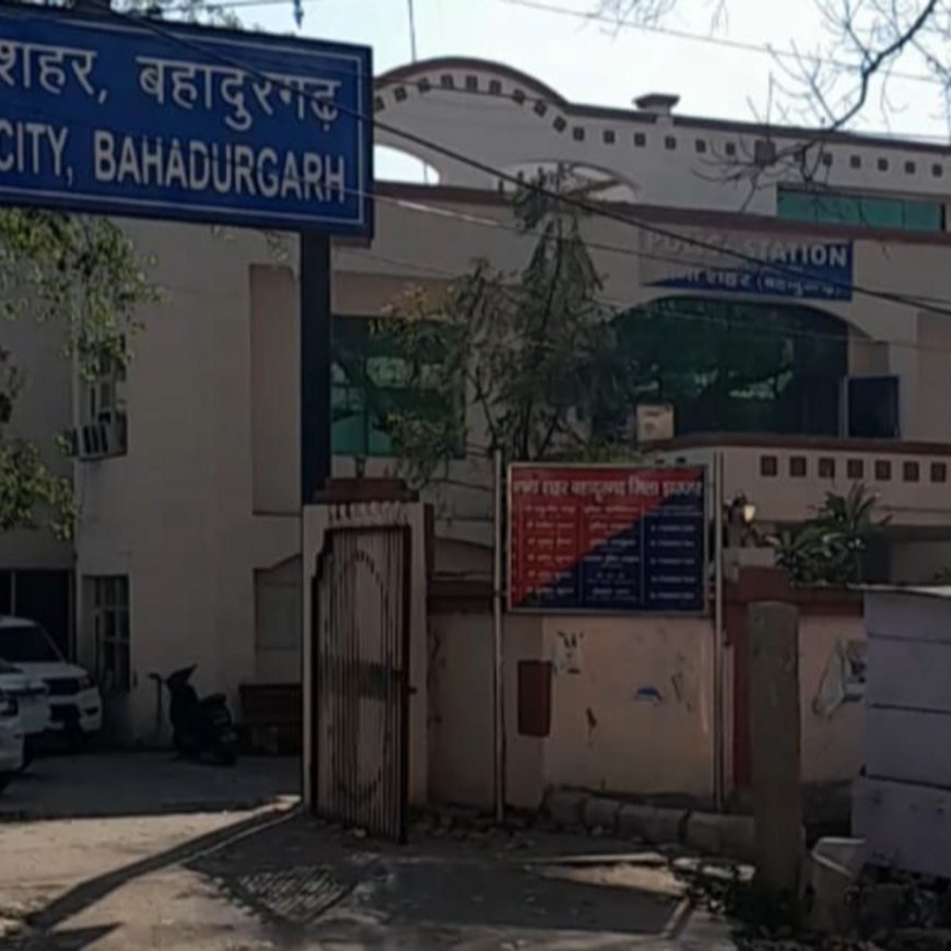 झज्जर में कार ड्राइवर 80 हजार लेकर फरार:भिवानी से बुक की थी गाड़ी, CNG भरवाने के बहाने बस स्टैंड पर उतारकर भागा